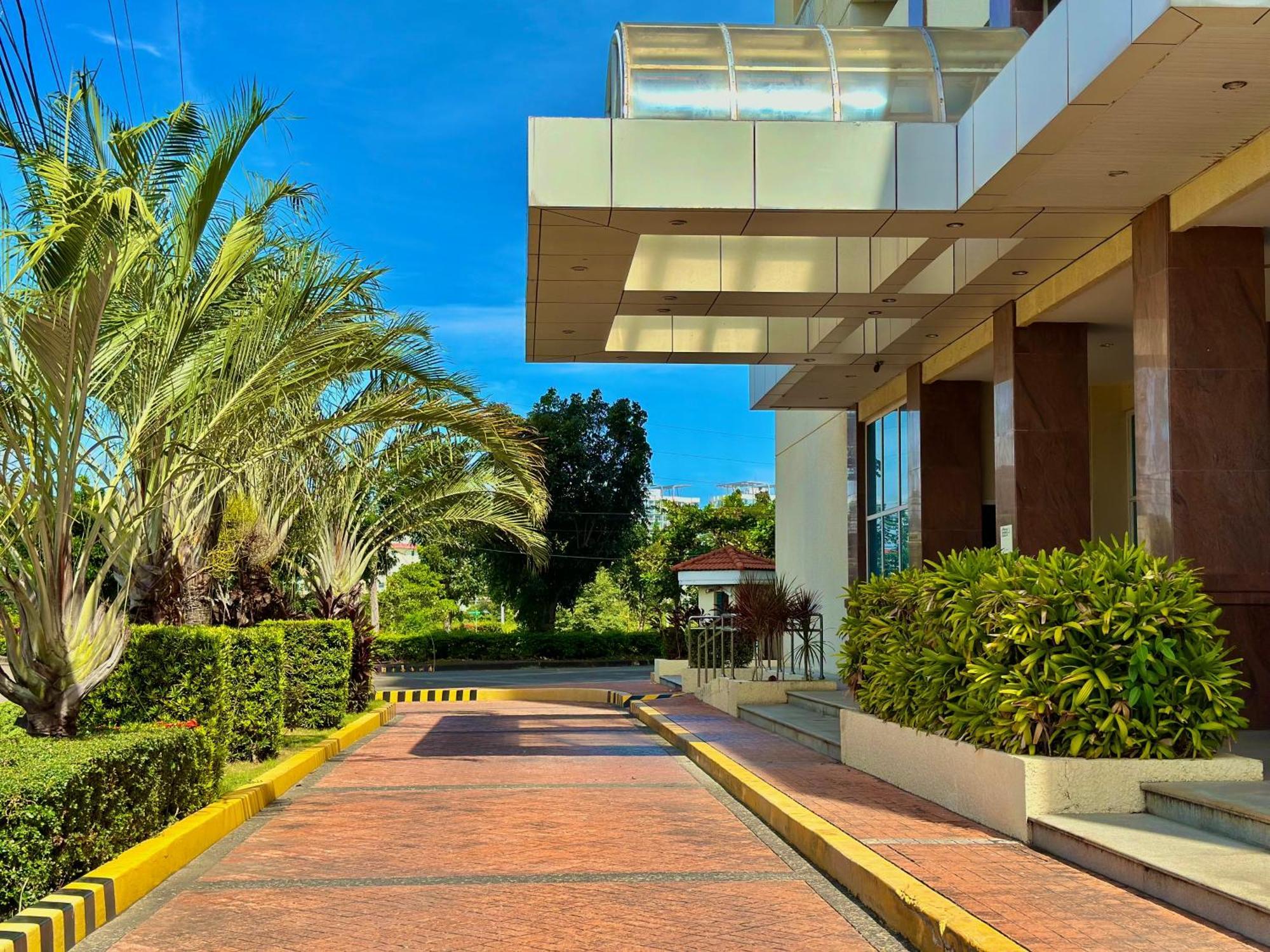 Oceanview Deluxe 1Br Suite La Mirada Lapu-Lapu City Zewnętrze zdjęcie